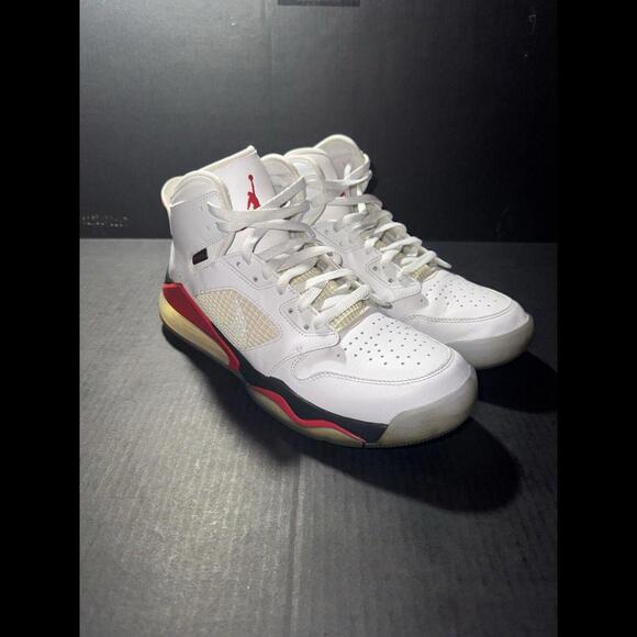 Nike Air Jordan Mars 270 Fire Red - CD7070-100 - Size 10 - Picture 2 of 9